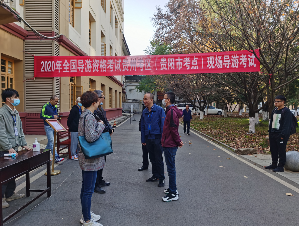 證報(bào)考人力資源證需要什么標(biāo)準(zhǔn)_江蘇導(dǎo)游證報(bào)考官網(wǎng)_江蘇人力資源證如何報(bào)考