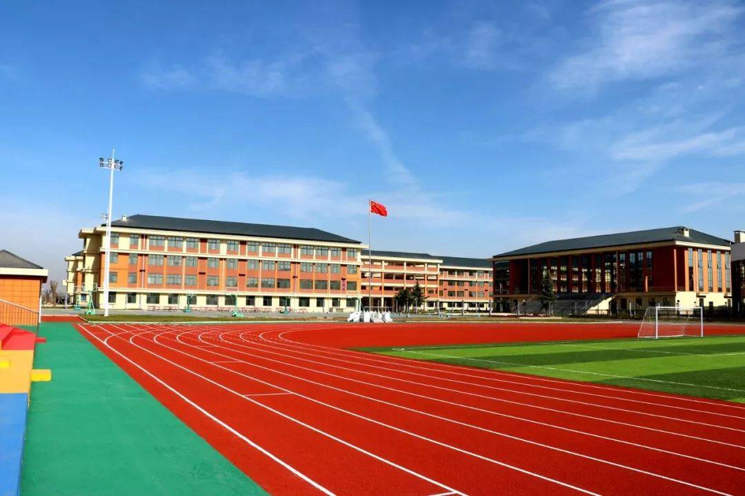 松江公辦小學(xué)排名_松江公辦小學(xué)排名梯隊(duì)_松江公辦小學(xué)梯隊(duì)