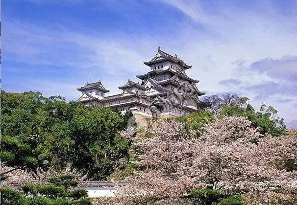 武漢大學(xué)學(xué)費(fèi)_武漢大學(xué)的學(xué)費(fèi)_武漢大學(xué)每學(xué)期學(xué)費(fèi)