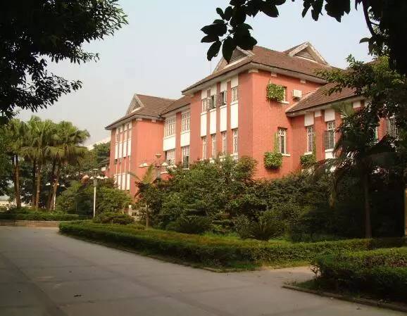 重慶建筑工程學(xué)院_重慶建筑大學(xué)_重慶建筑大學(xué)簡(jiǎn)介